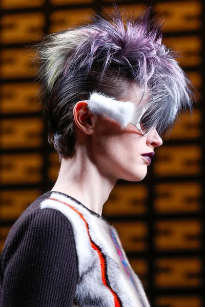 Look 5